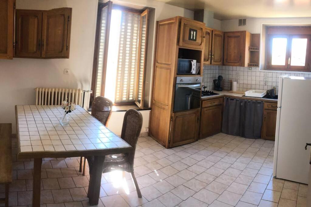 Spacieux Et Elegant Appartement Idealement Situe. Chamouilley Eksteriør billede