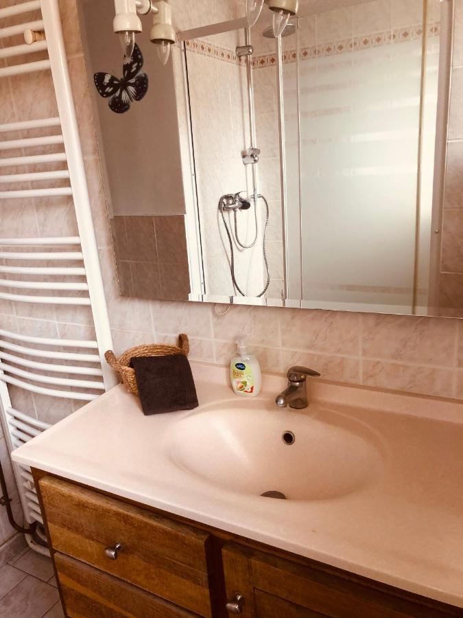 Spacieux Et Elegant Appartement Idealement Situe. Chamouilley Eksteriør billede